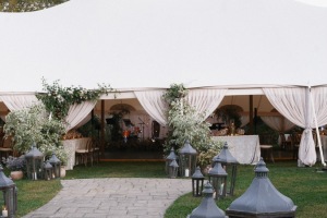olivia-jay-wedding-lamberts-cove-inn-04