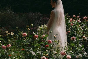 olivia-jay-wedding-lamberts-cove-inn-10