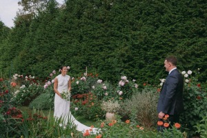 olivia-jay-wedding-lamberts-cove-inn-14